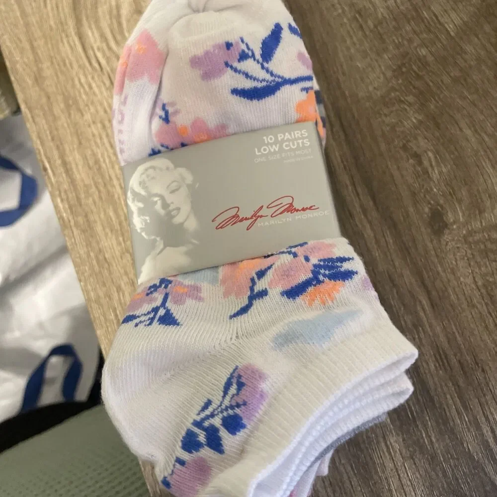 Marilyn Monroe 10 Pairs Womens Low Cut Socks OSFM Multi Color Floral Print
